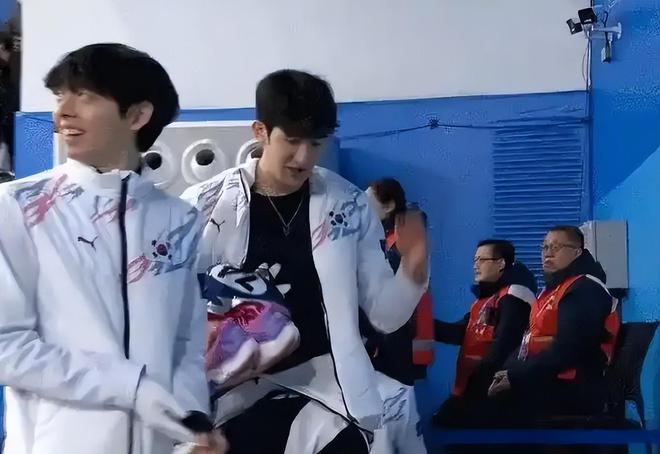 升级！韩媒发动态拱火王濛撕破脸硬气反击麻将胡了免费试玩韩国队推搡中国队事件(图10)