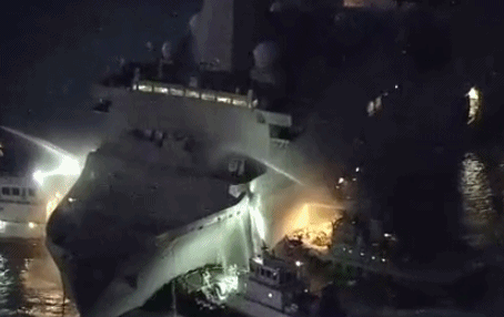 持续烧了12小时美军反复求助日方支援；现场画面曝光麻将胡了app驻日美军万吨舰艇突发火灾细节披露：(图7)